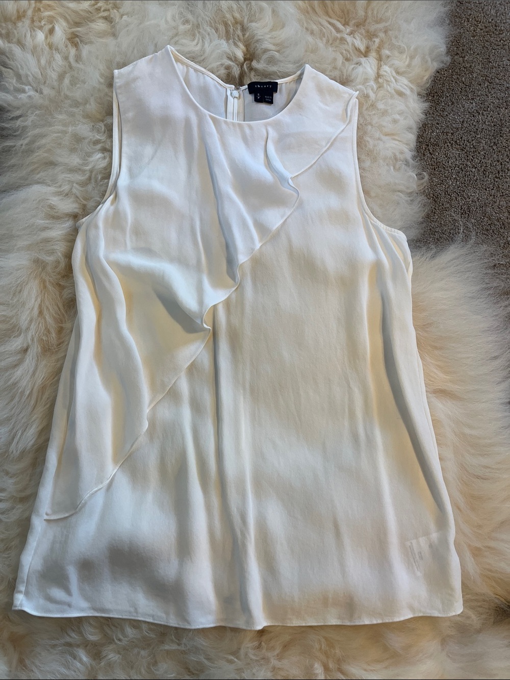 🍨🍨🍨Theory 100% Silk Cascading Diagonal Ruffle Porcelain Blouse EUC Flawless szS